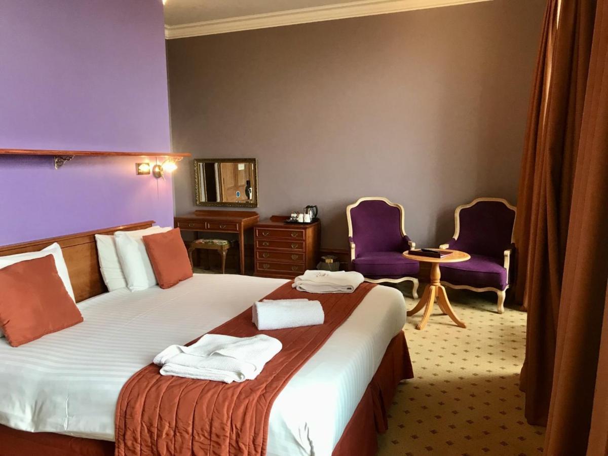 Purbeck House Hotel & Louisa Lodge สวาเนจ ภายนอก รูปภาพ